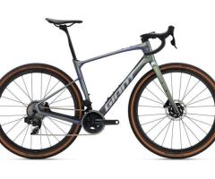 2025 Giant Revolt Advanced Pro 0 Road Bike (RACYCLESPORT)